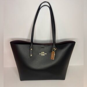 Coach Reversible Pebbled Leather Tote Black/Burgundy Gold Hardware NEW